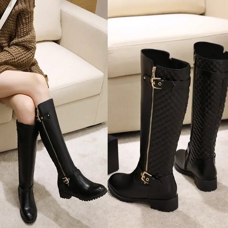 Botte haute noir Simili Cuir Femme - Chaîne dorée, effet matelassé