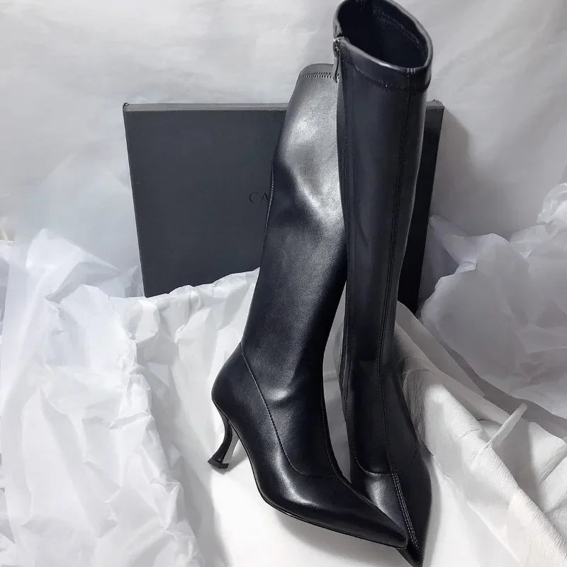 Botte haute noir Simili Cuir Femme - Talon sablier, tige ajustée