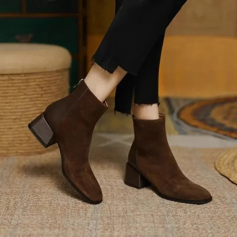 Bottine à talon marron Daim Femme - Style minimaliste