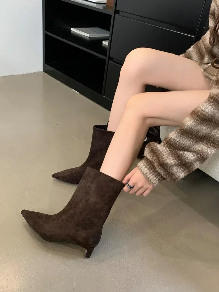 Bottine chelsea marron foncé Daim Femme - Bout pointu