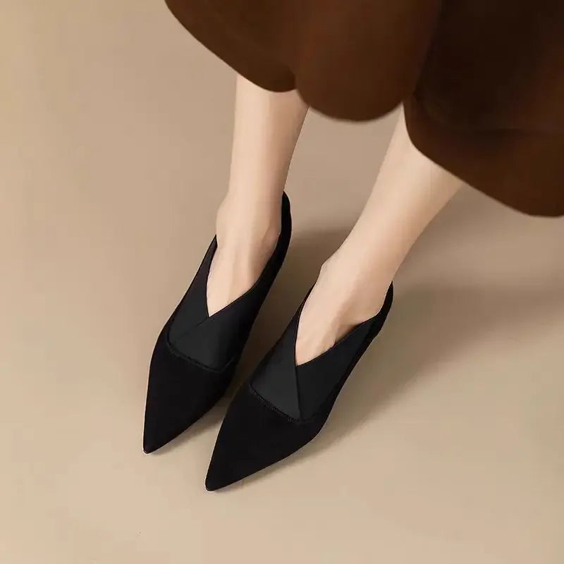 Bottine à talon noir Synthétique Femme - Style minimaliste, talon incurvé