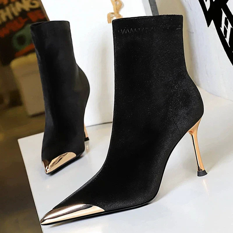 Bottine à talon noir Daim Synthétique Femme - Bout pointu doré