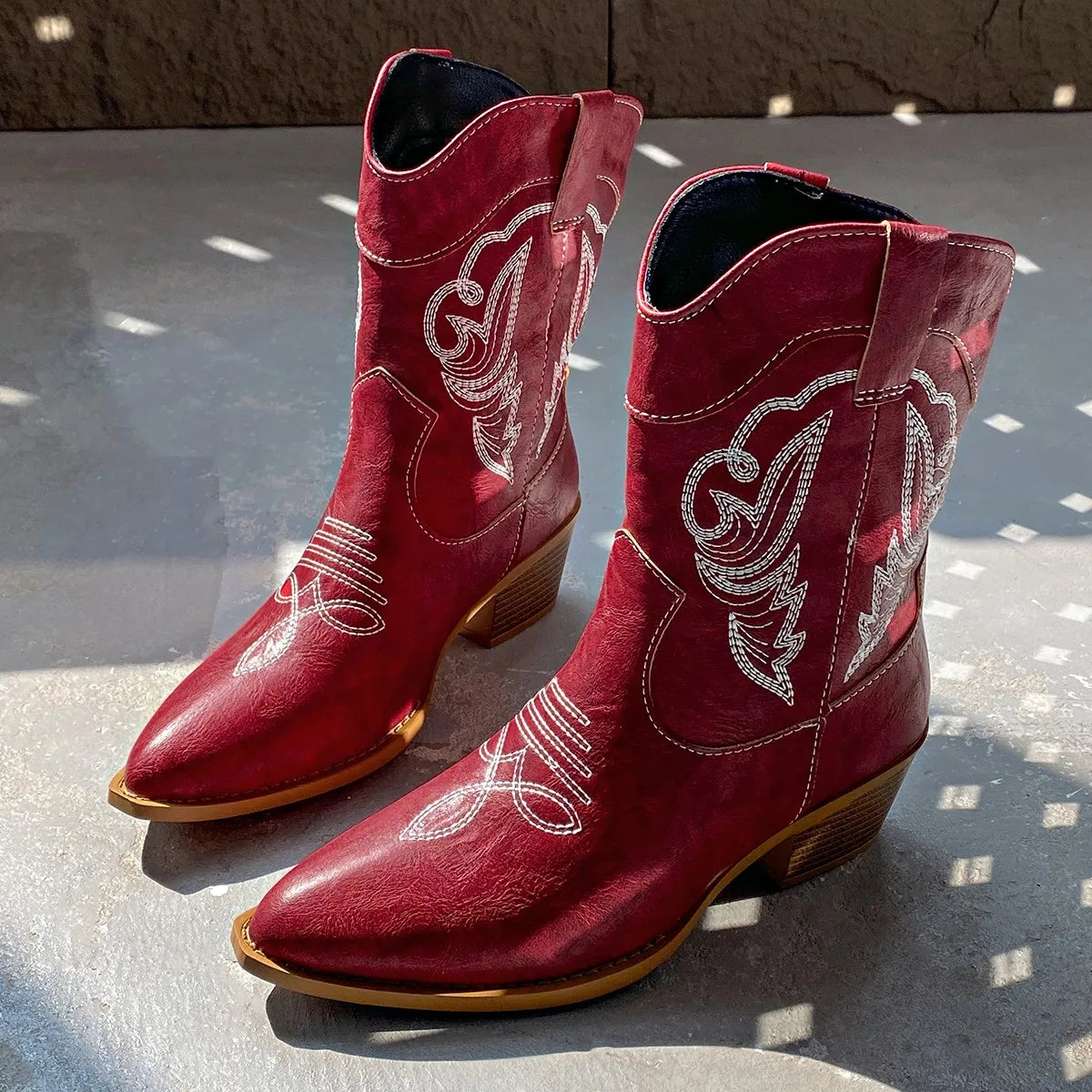 Santiag mi-haute rouge Simili Cuir Femme - Broderies traditionnelles