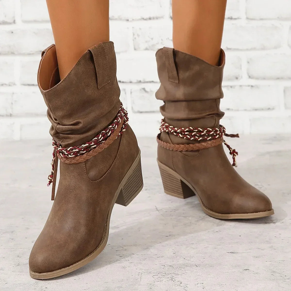 Santiag mi-haute marron Simili Cuir Femme - Style boho, tresse et corde