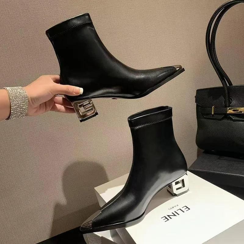 Bottine à talon noir Simili Cuir Femme - Talon géométrique métallique