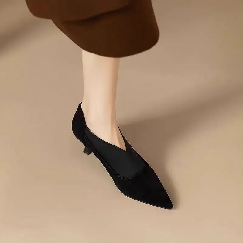 Bottine à talon noir Synthétique Femme - Style minimaliste, talon incurvé