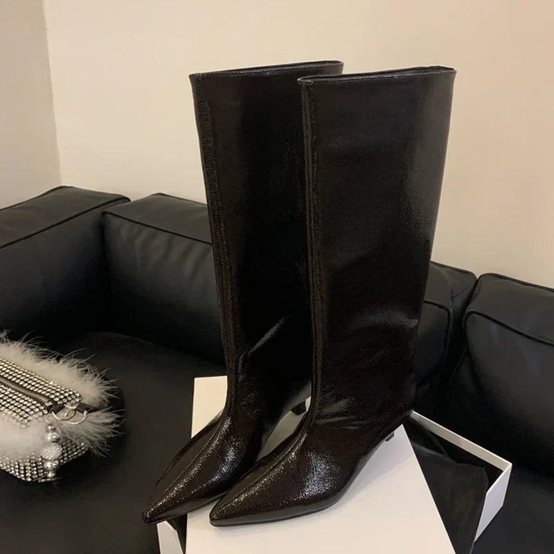 Botte haute noir Simili Cuir Femme - Brillant, bout pointu