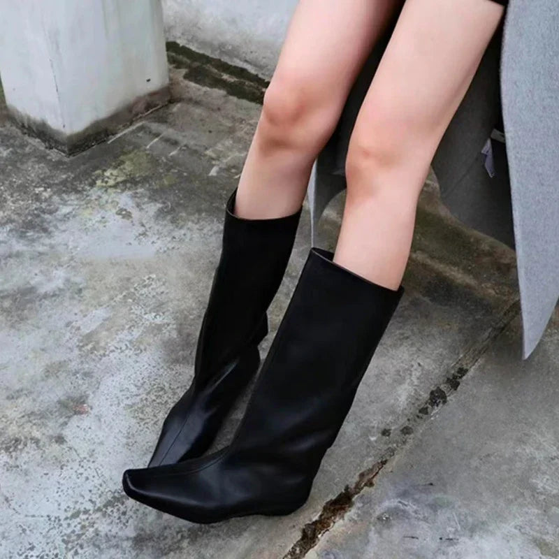 Botte haute noir Synthétique Femme - Style épuré