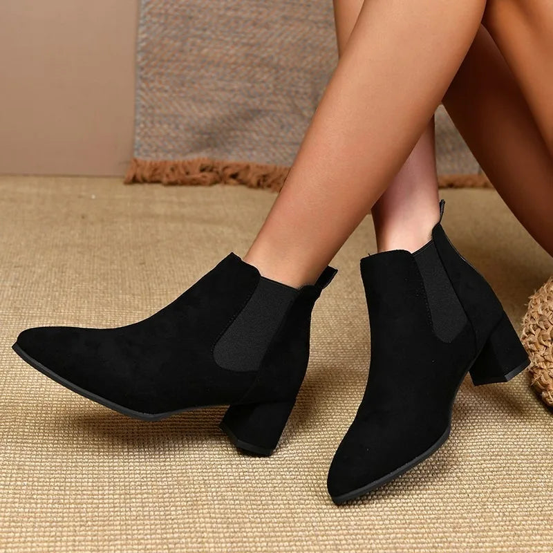 Bottine chelsea noir Daim Femme - Bout pointu, talon carré