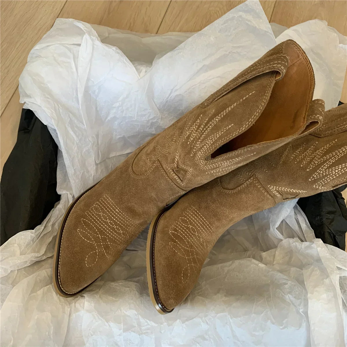 Santiag mi-haute marron clair PU Femme - Broderies western, effet daim
