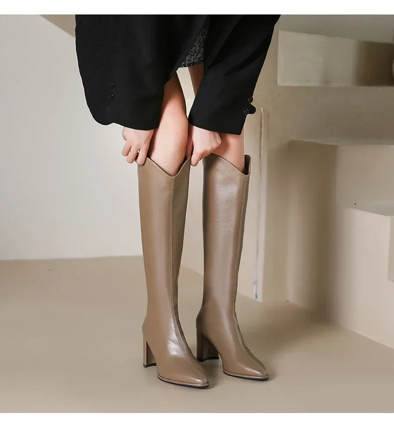 Botte haute beige Simili Cuir Femme - Talon bloc, découpe western