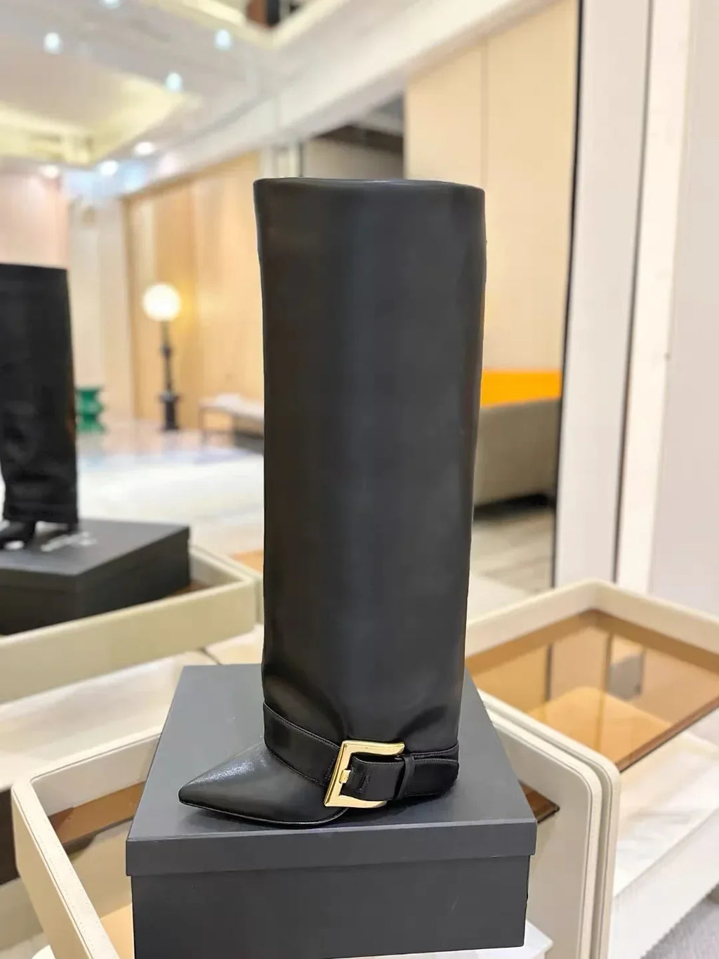 Botte haute noir Synthétique Femme - Boucle dorée