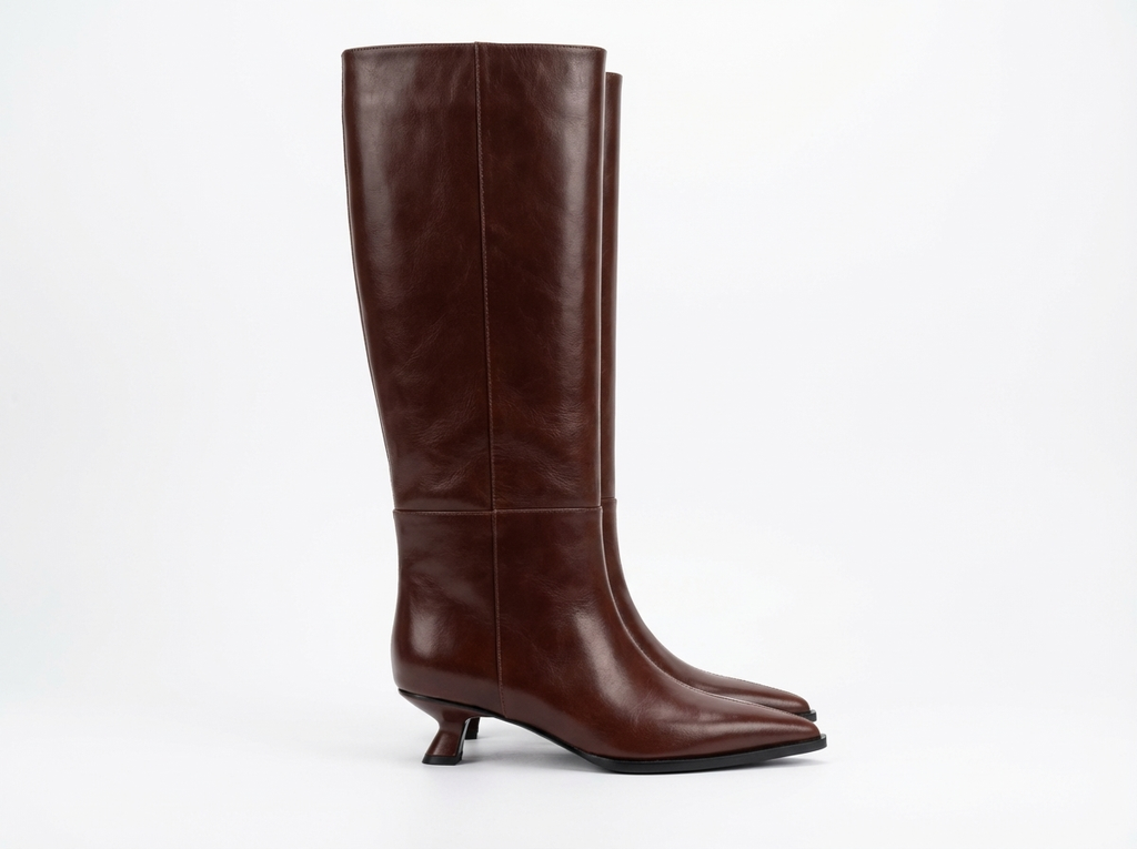 Botte haute marron foncé Cuir Femme - Bout pointu, talon évasé