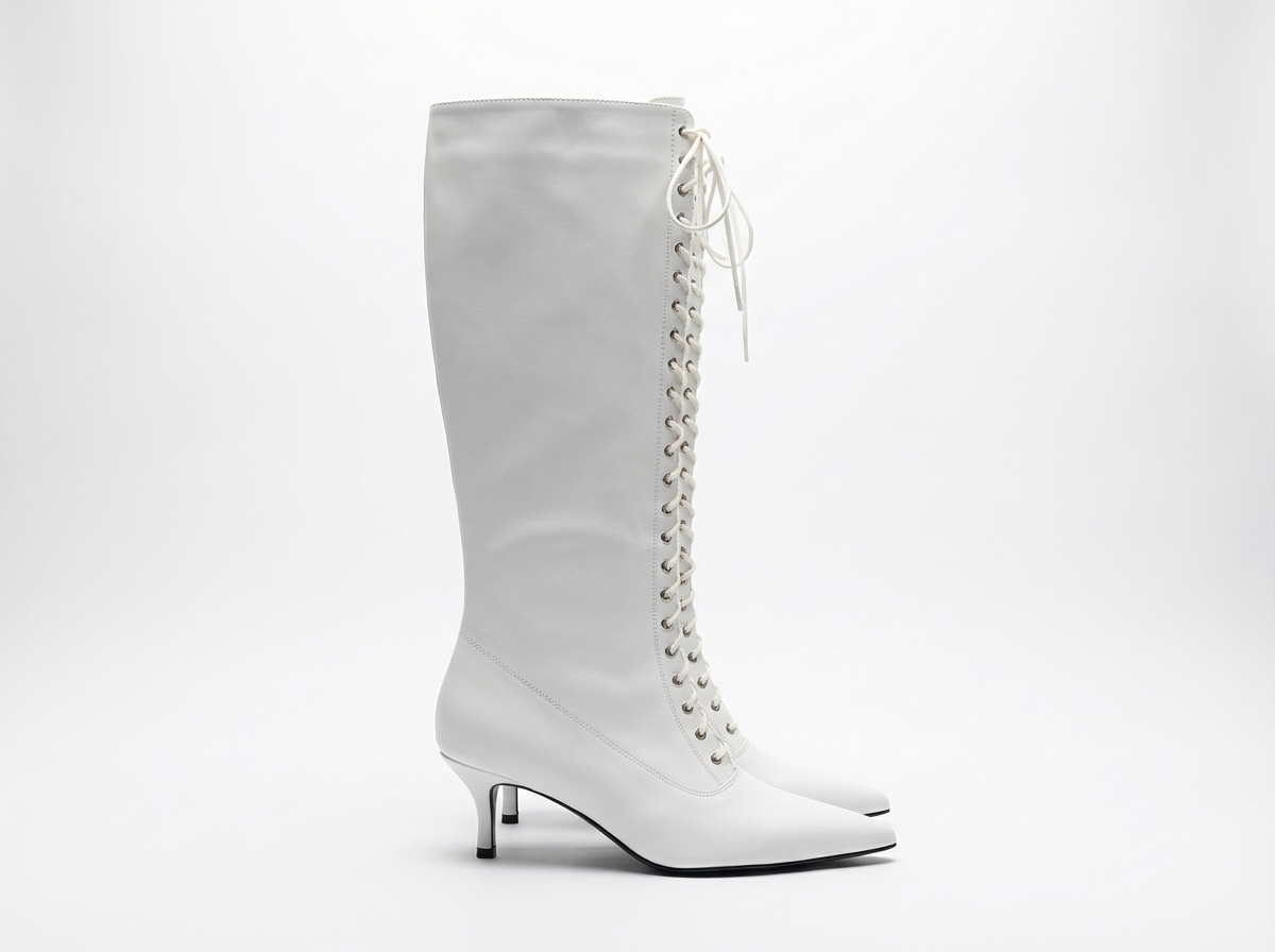 Botte haute blanc Synthétique Femme - Laçage œillets, talon kitten