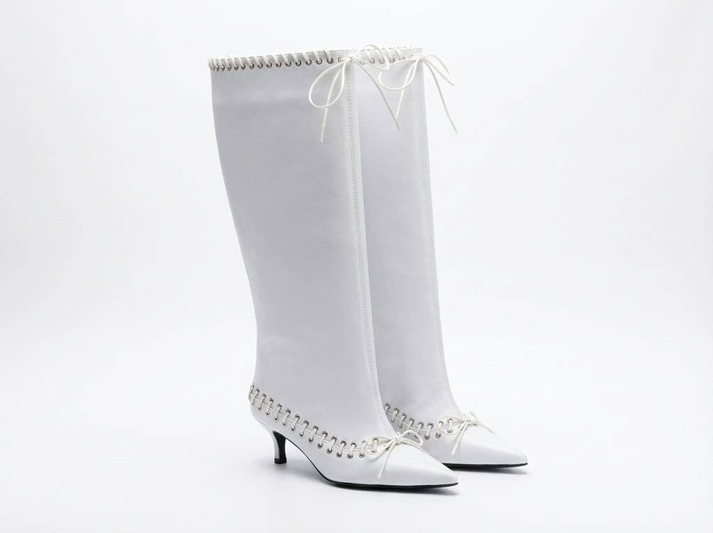 Botte haute blanc Synthétique Femme - Laçage œillets, talon kitten