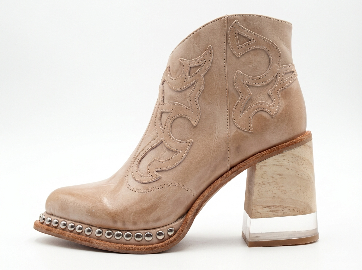 Santiag basse beige Simili Cuir Femme - Talon épais, clous