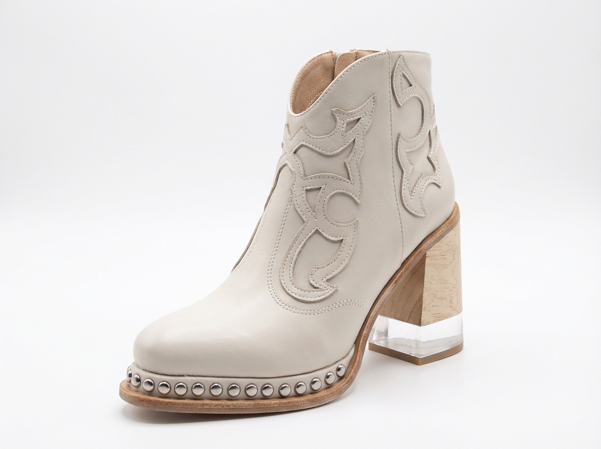 Santiag mi-haute blanc Simili Cuir Femme - Chelsea, broderies et clous